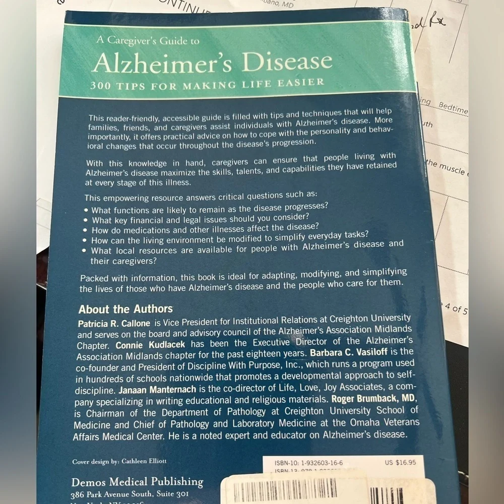 ALZHEIMER’S DISEASE CAREGIVER’S HELPFUL GUIDE BOOKS. (3 BOOKS)  LIKE BRAND NEW